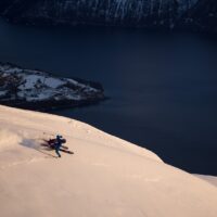 Full fart mot fjorden, fotokunst veggbilde / plakat av Bård Basberg