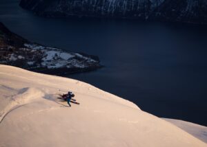Molde by panorama sort-hvitt, fotokunst veggbilde / plakat av Peder Aaserud Eikeland