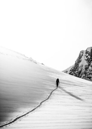 Kontraster i snøen, fotokunst veggbilde / plakat av Bård Basberg