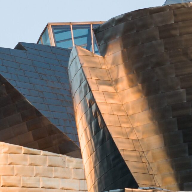 Det fantatiske Guggenheim-musset i Bilbao, tegnet av Frank Gehry, fotokunst veggbilde / plakat av Erling Maartmann-Moe