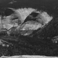 Yosemite nasjonalpark i California i USA, utsikt østover fra sub-Dome, på veien opp til Half Dome, fotokunst veggbilde / plakat av Erling Maartmann-Moe