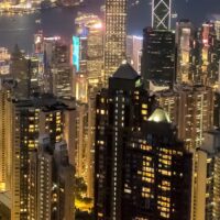 Hong Kong - kveldsutsikt fra Victoria Peak I, fotokunst veggbilde / plakat av Erling Maartmann-Moe