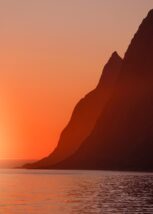 solnedgang over Hamn I Senja, fotokunst veggbilde / plakat av Kristoffer Vangen