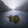 Ensom hytte på øde øy, fotokunst veggbilde / plakat av Kristoffer Vangen