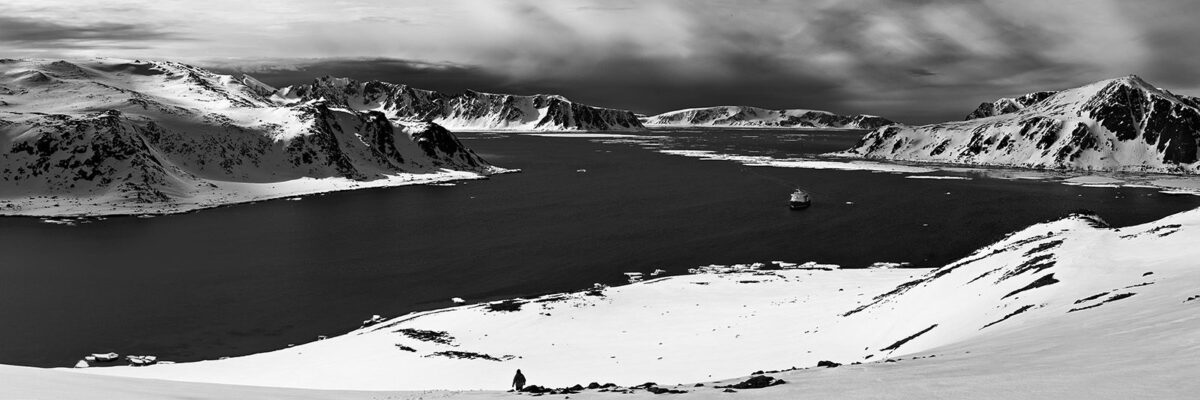 Svalbard fjord panorama, fotokunst veggbilde / plakat av Peder Aaserud Eikeland