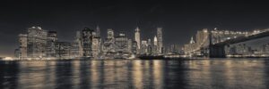 Brooklyn Bridge mot Manhattan på kvelden, fotokunst veggbilde / plakat av Peder Aaserud Eikeland