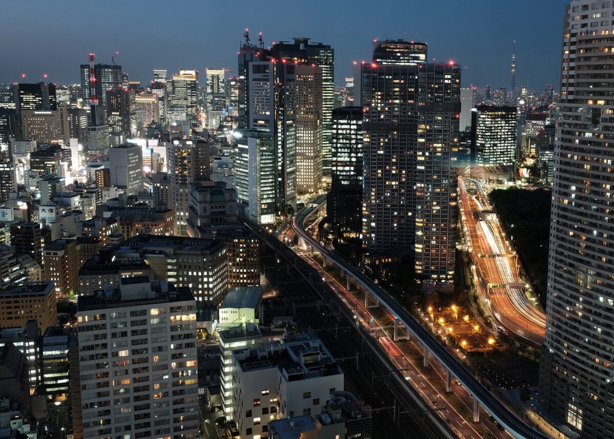 Utsikt i Tokyo på kveldstid, fotokunst veggbilde / plakat av Tor Arne Hotvedt