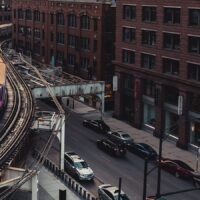 Tog som kjører gjennom Chicago, fotokunst veggbilde / plakat av Tor Arne Hotvedt
