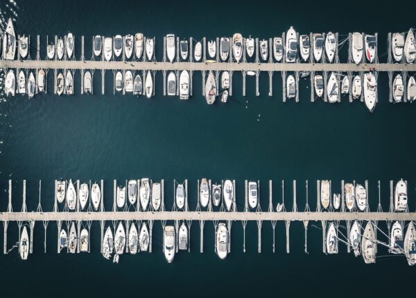 Båter som ligger i havna på Sjølyst, fotokunst veggbilde / plakat av Tor Arne Hotvedt