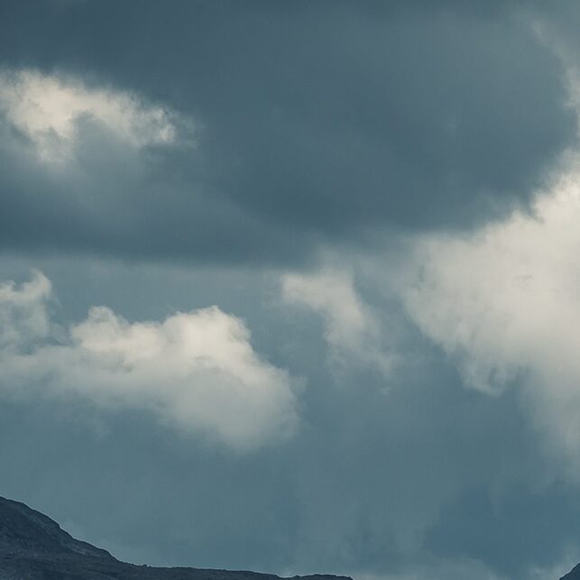 Mjølkedalstinden i Jotunheimen, fotokunst veggbilde / plakat av Tor Arne Hotvedt