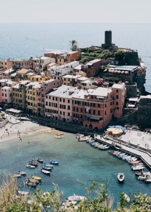 Byen Vernazza i Cinque-Terre, fotokunst veggbilde / plakat av Tor Arne Hotvedt