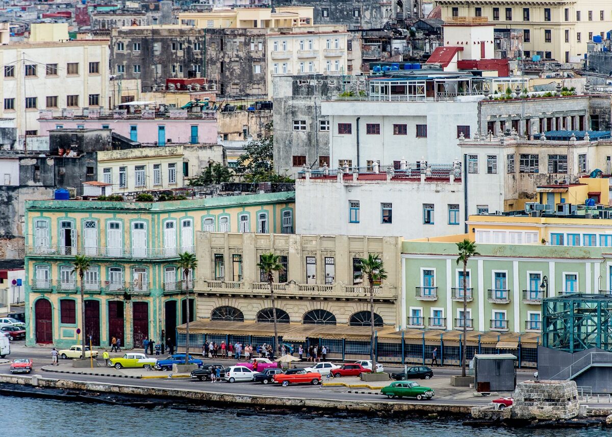 Havana by mid-day, fotokunst veggbilde / plakat av Terje Kolaas