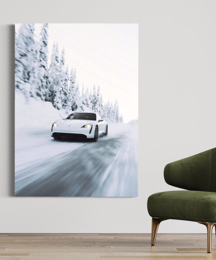 Porsche Taycan i vinterlige omgivelser. , fotokunst veggbilde / plakat av Kristian Aalerud